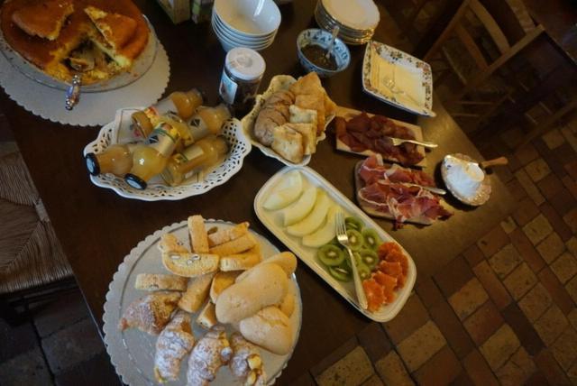 Rosciano  Palazzo De Fabritiis Bed & Breakfast エクステリア 写真