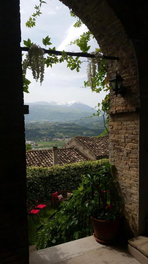 Rosciano  Palazzo De Fabritiis Bed & Breakfast エクステリア 写真