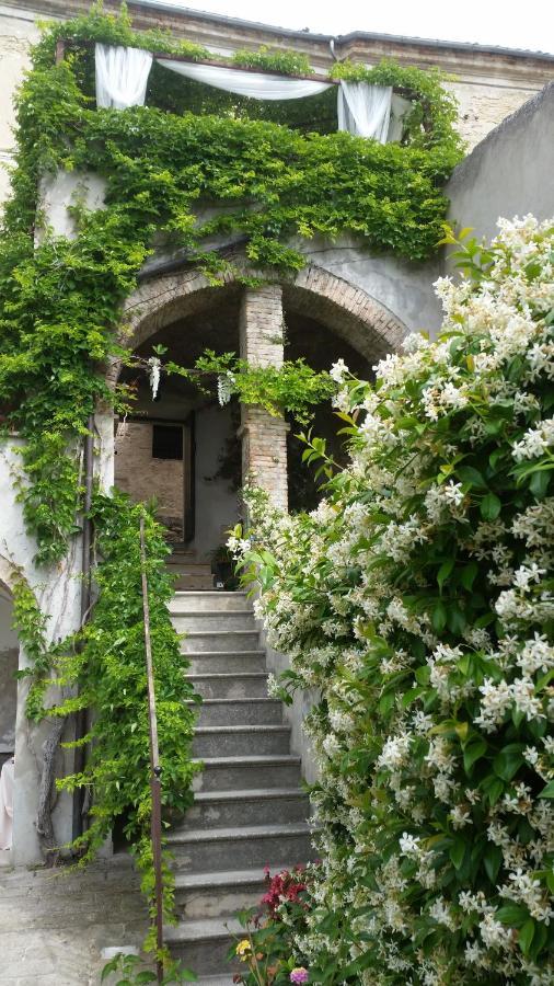 Rosciano  Palazzo De Fabritiis Bed & Breakfast エクステリア 写真